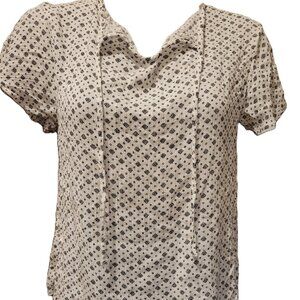Womens' Small patterned drkblue/black on white top.